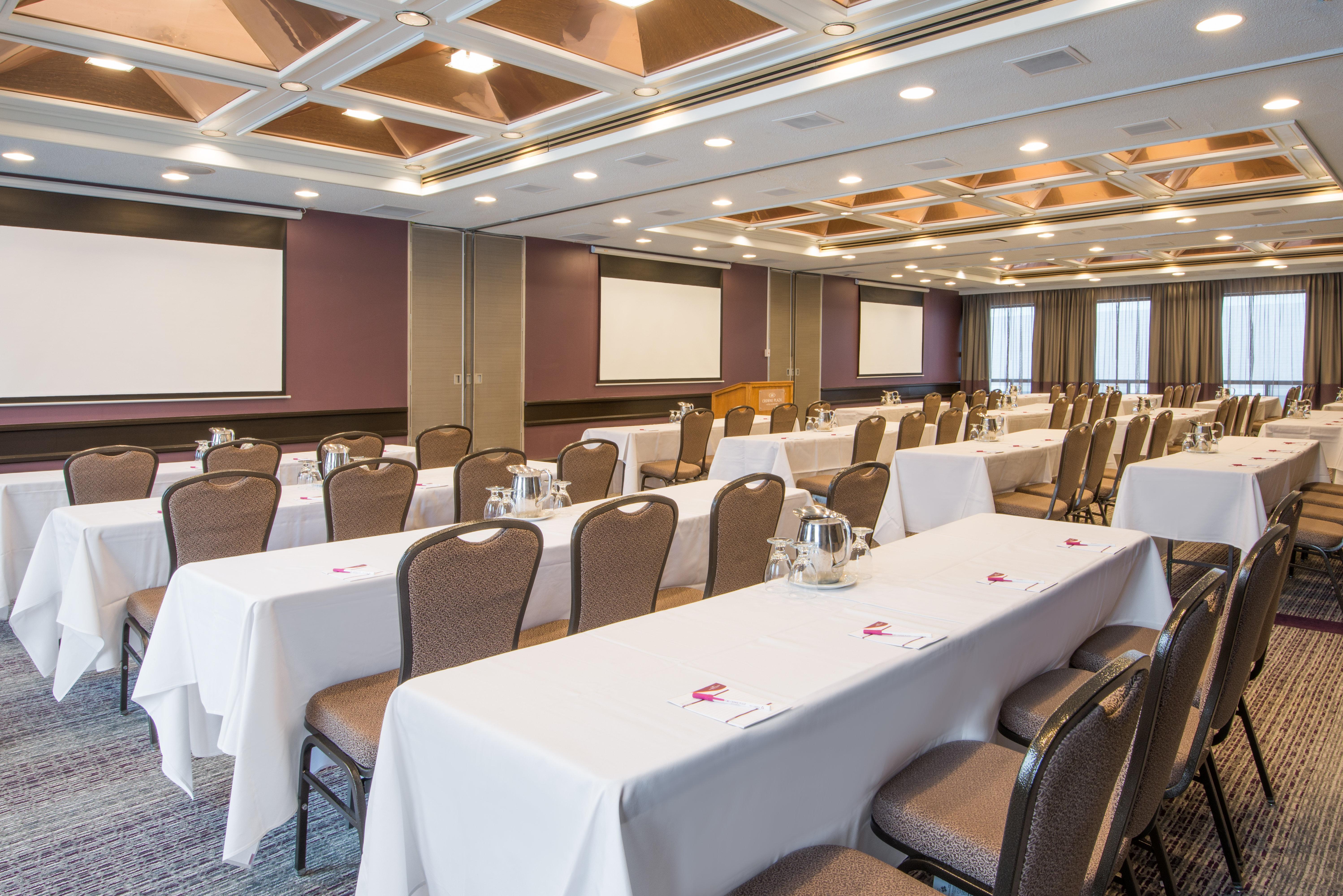 Crowne Plaza Kitchener-Waterloo By Ihg Exterior foto
