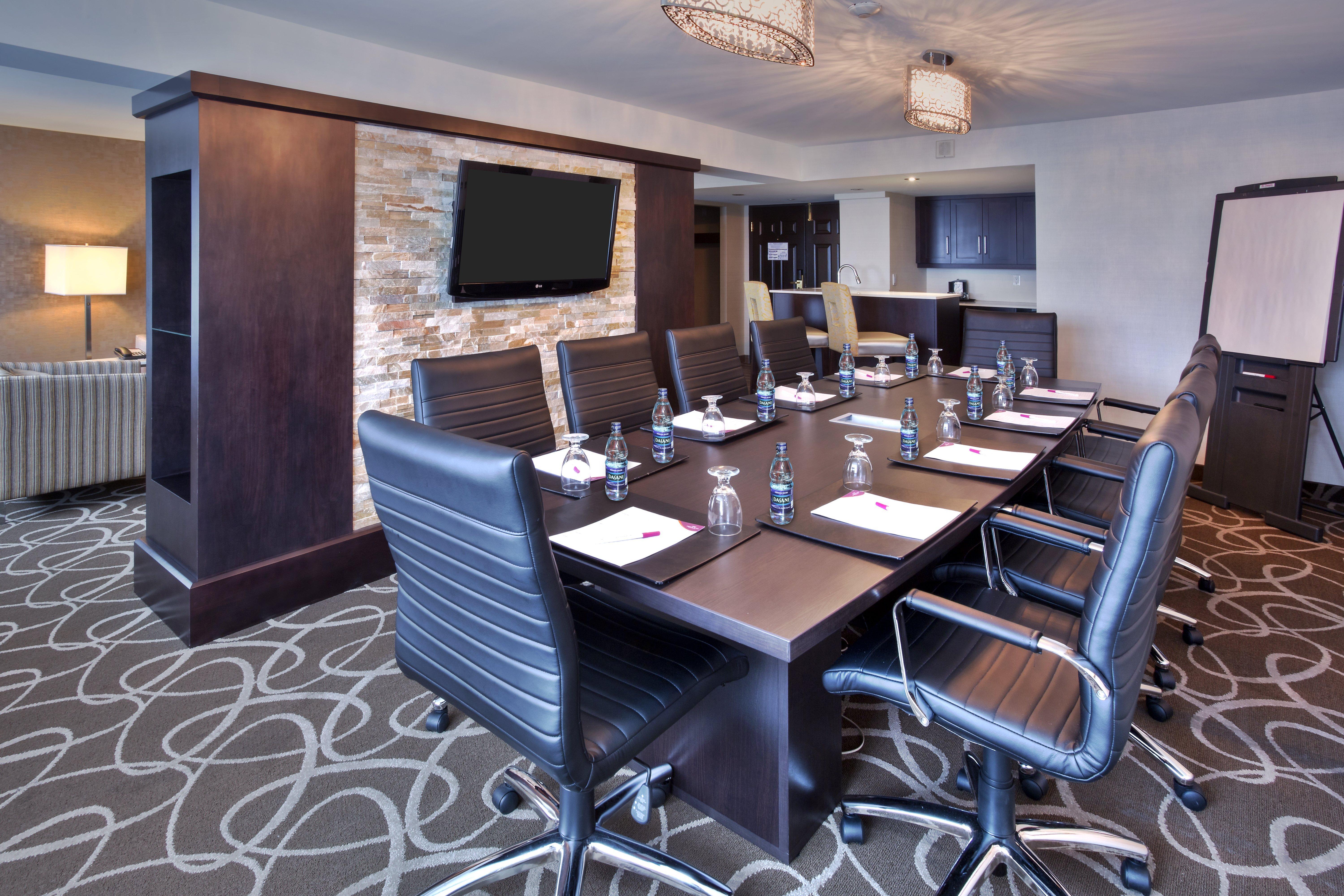 Crowne Plaza Kitchener-Waterloo By Ihg Exterior foto