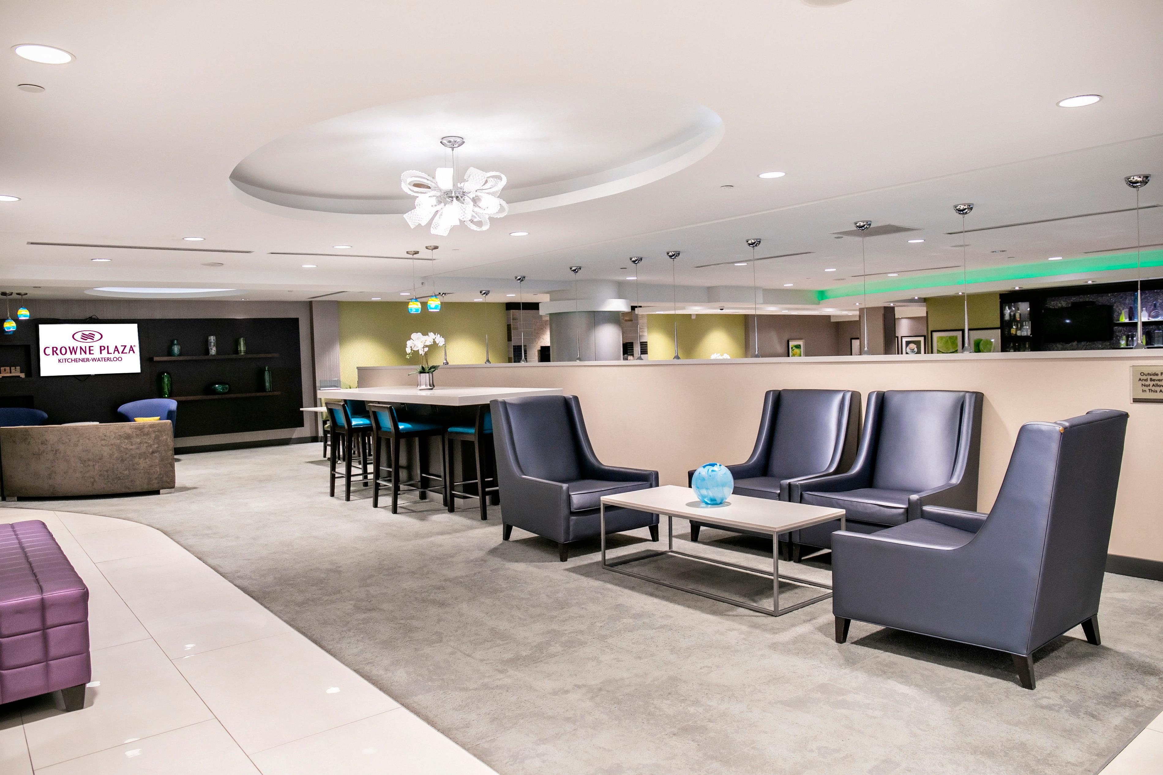 Crowne Plaza Kitchener-Waterloo By Ihg Exterior foto